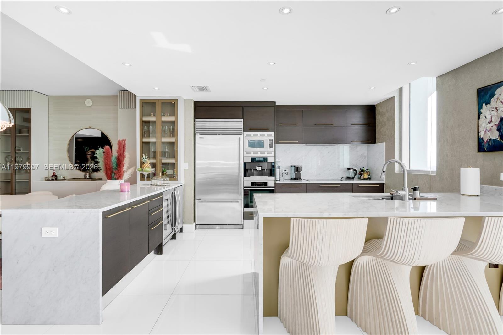 900 BISCAYNE BAY CONDO - Residential