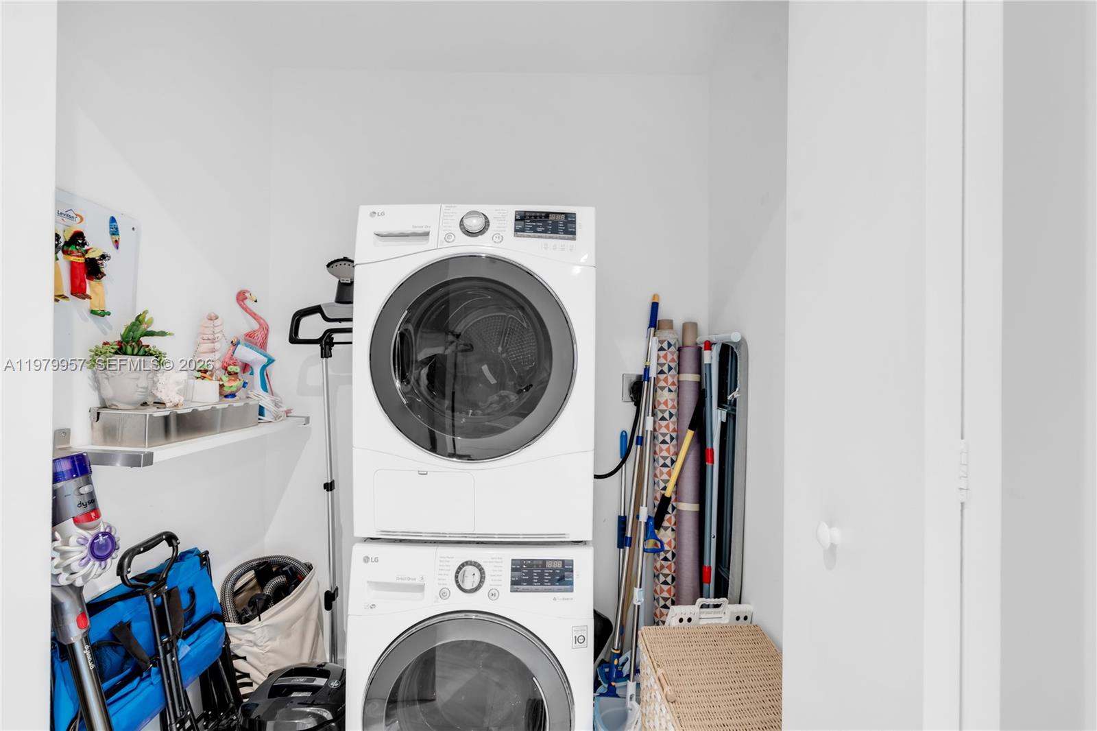 900 BISCAYNE BAY CONDO - Residential