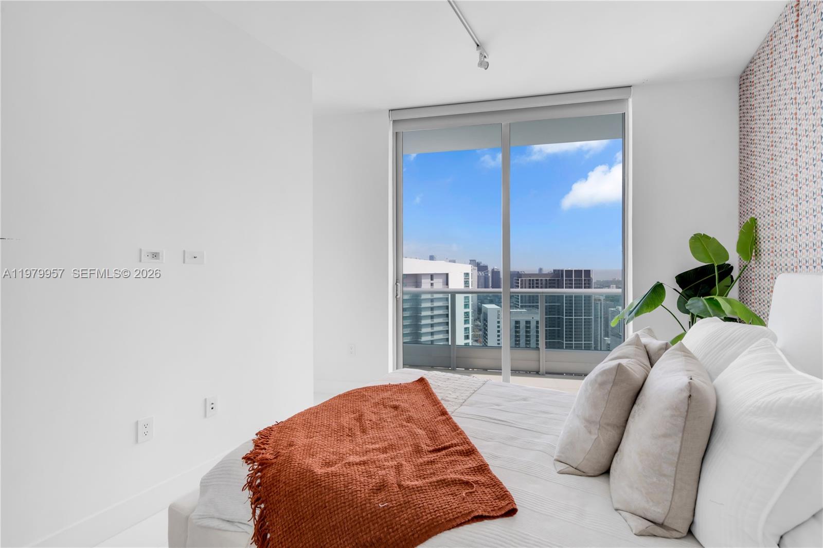 900 BISCAYNE BAY CONDO - Residential