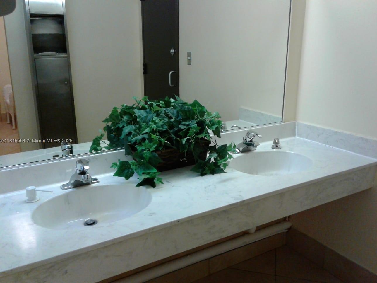 ENSENADA CONDO BLDG E-II - Residential