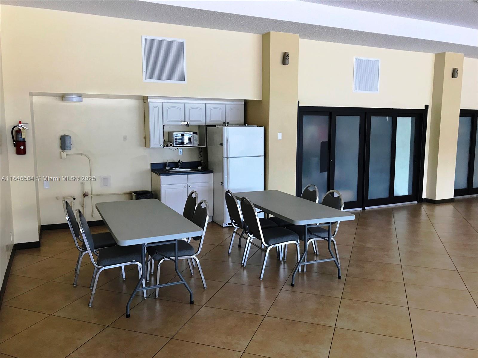 ENSENADA CONDO BLDG E-II - Residential