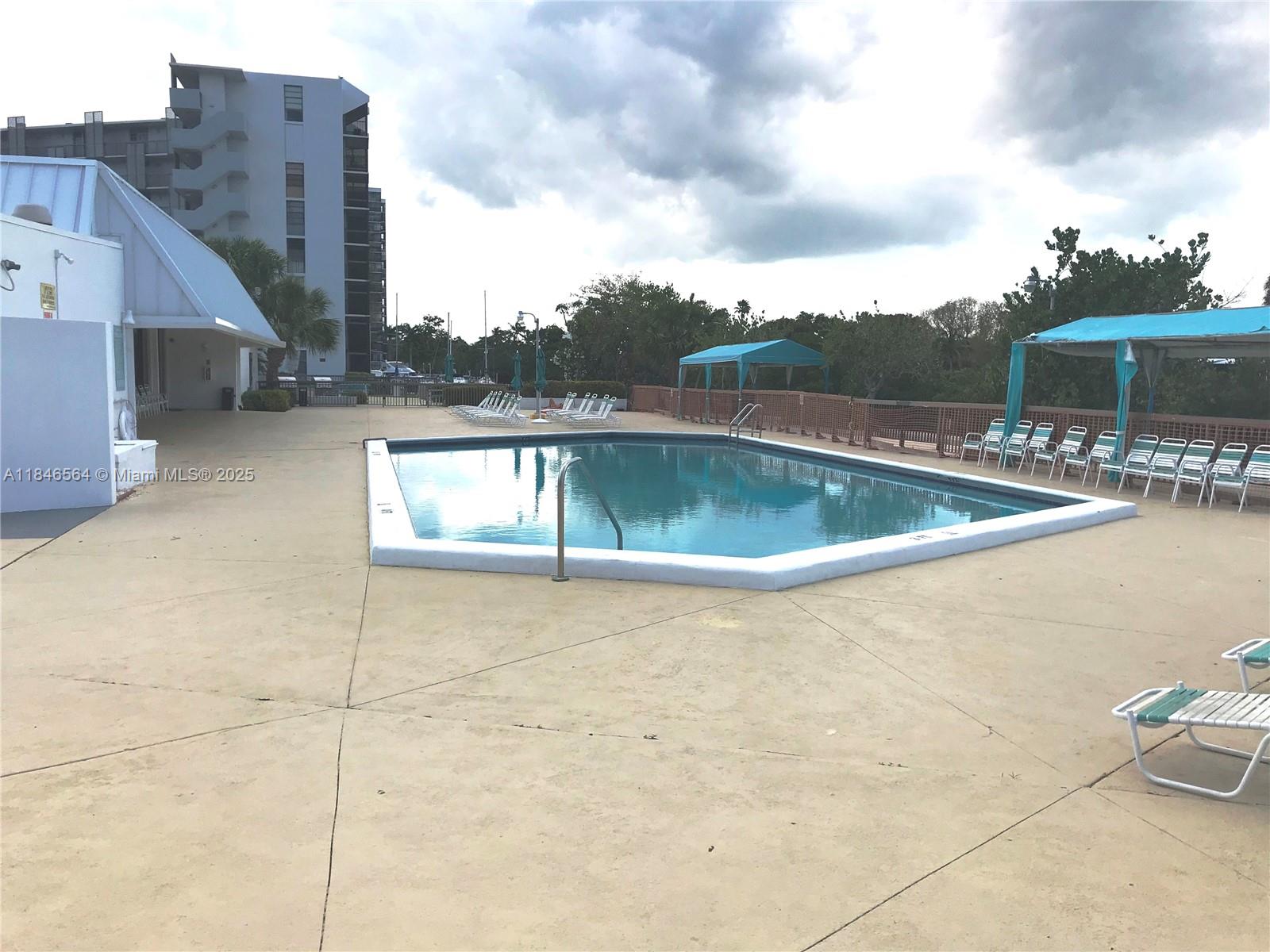 ENSENADA CONDO BLDG E-II - Residential