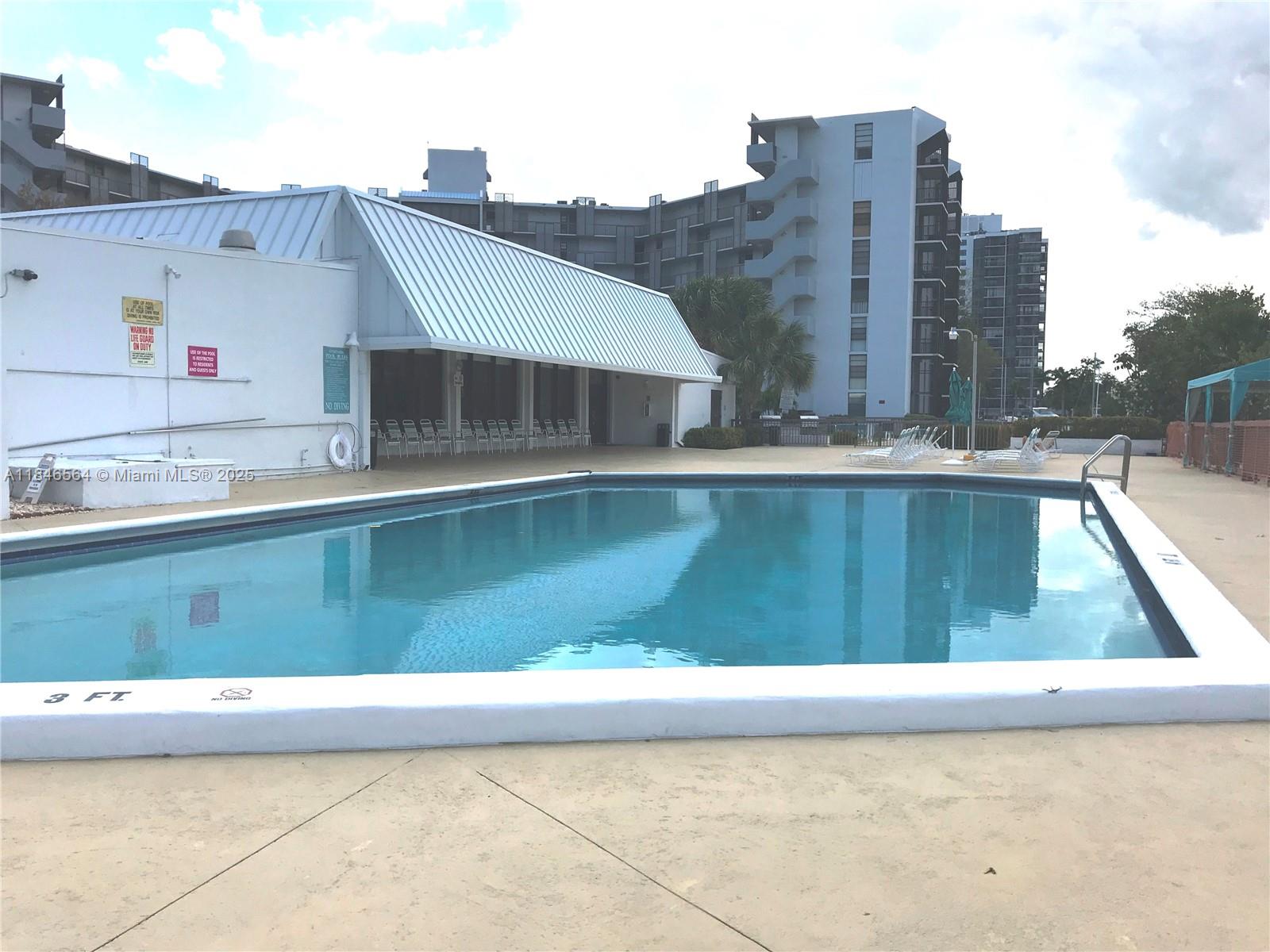 ENSENADA CONDO BLDG E-II - Residential