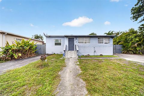 Photo of 300 E 43rd St, Hialeah, FL 33013 (MLS # A12005811)