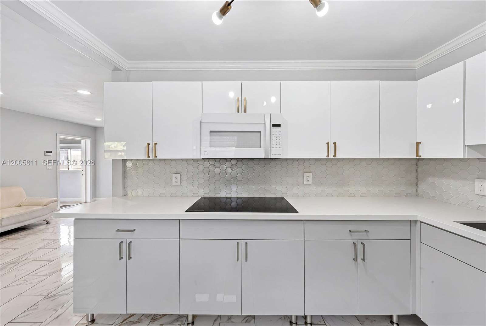 SUNSET MANOR NO 2 - Residential