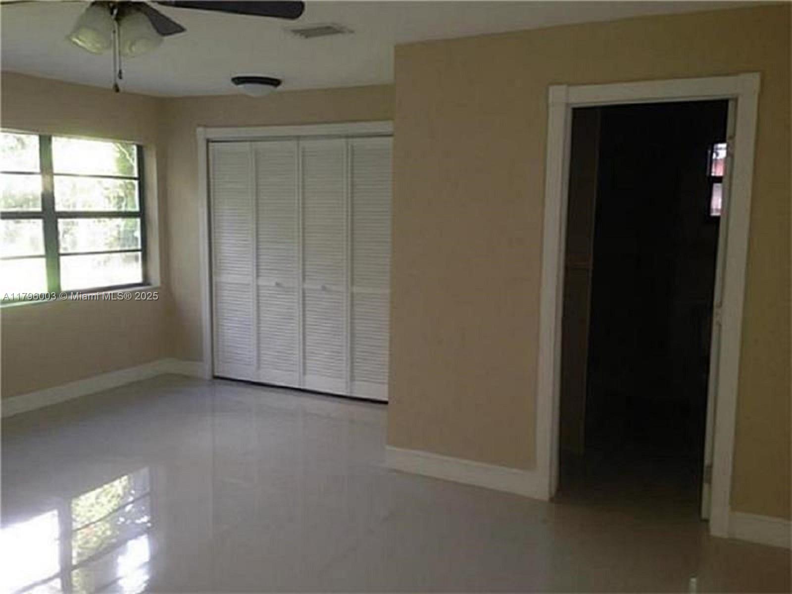 853 SW 12th St