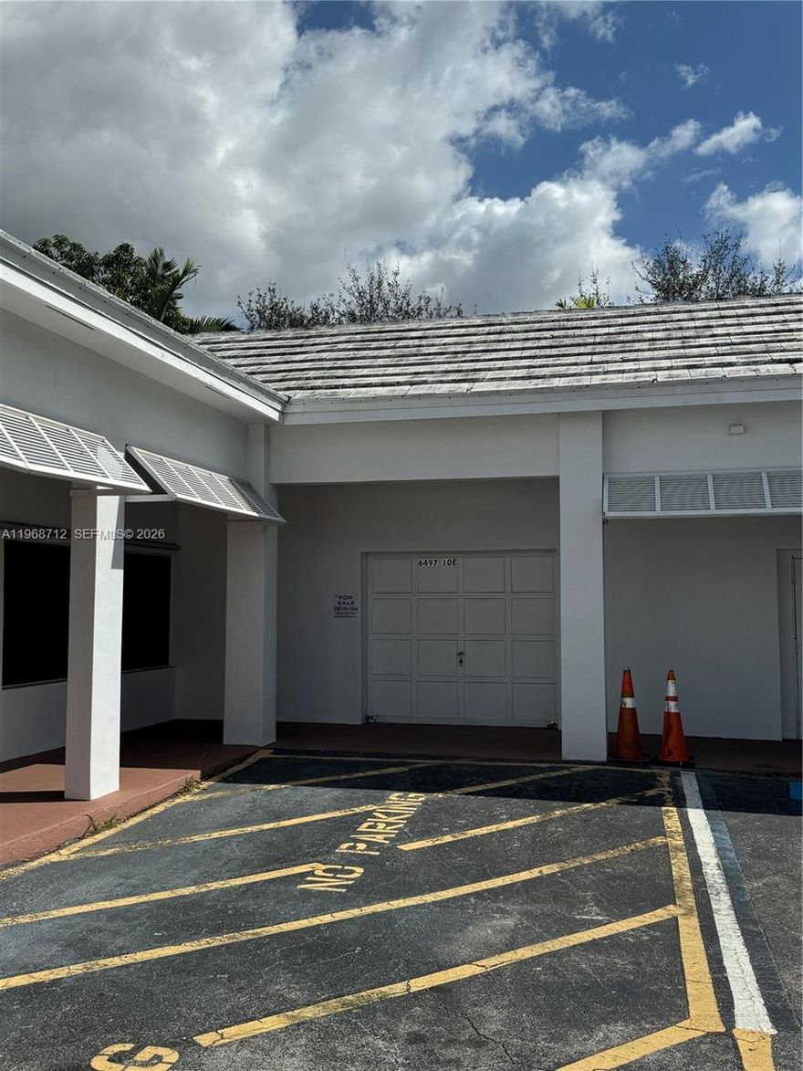 Secure an efficient, high-access storage solution in the heart of Sunrise. This 500-square-foot unit is ideally suited for business inventory, equipment storage, or a hybrid flex-office. Located within the Sunset Square shopping plaza, it offers the security of a commercial center with the convenience of a central, high-traffic location. No restroom in the unit. Can potentially be made into a small retail store with plans and a buildout.