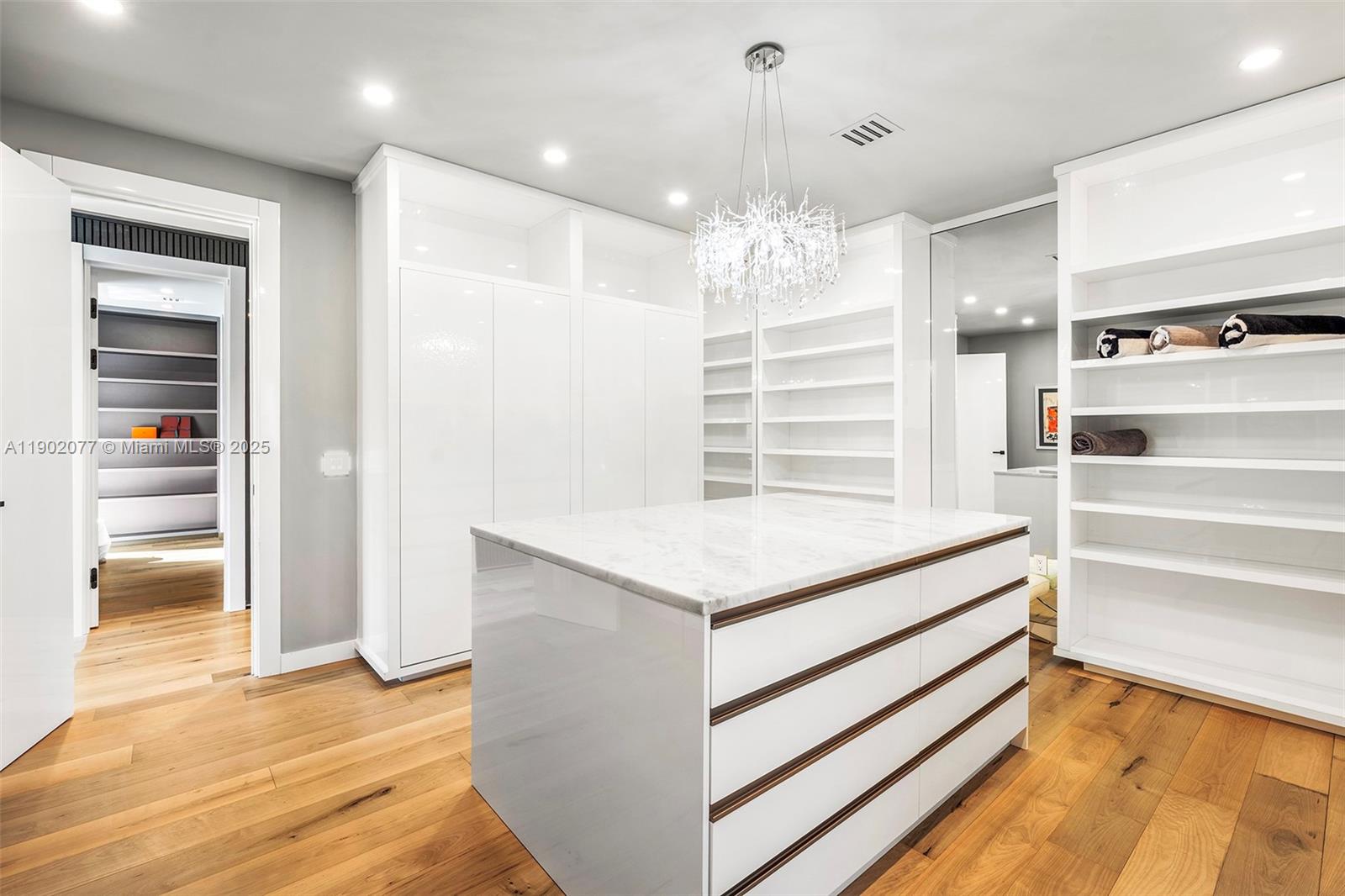 CORAL ISLES - Residential