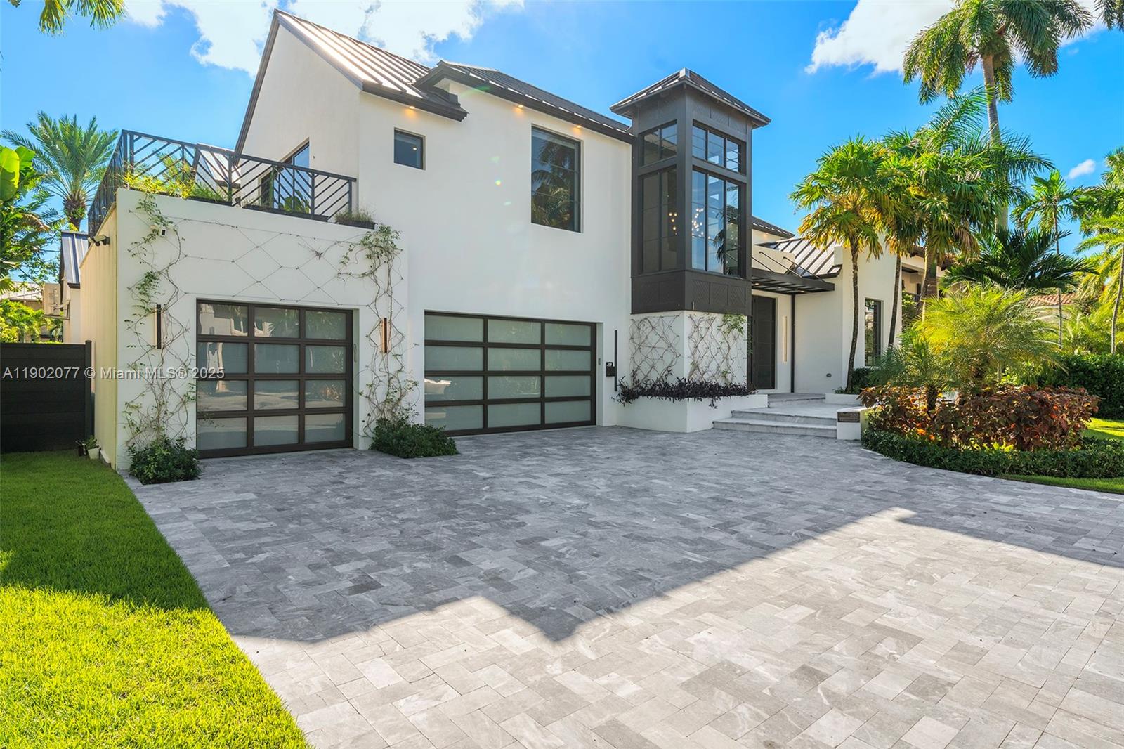 CORAL ISLES - Residential