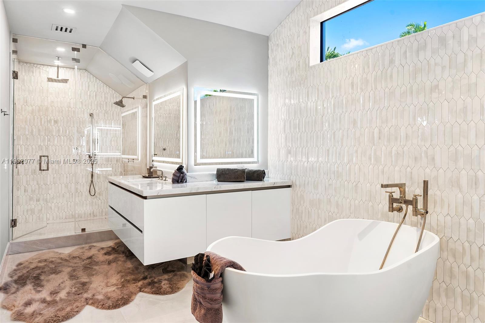 CORAL ISLES - Residential