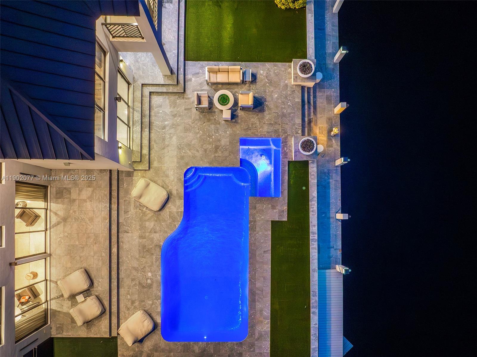 CORAL ISLES - Residential