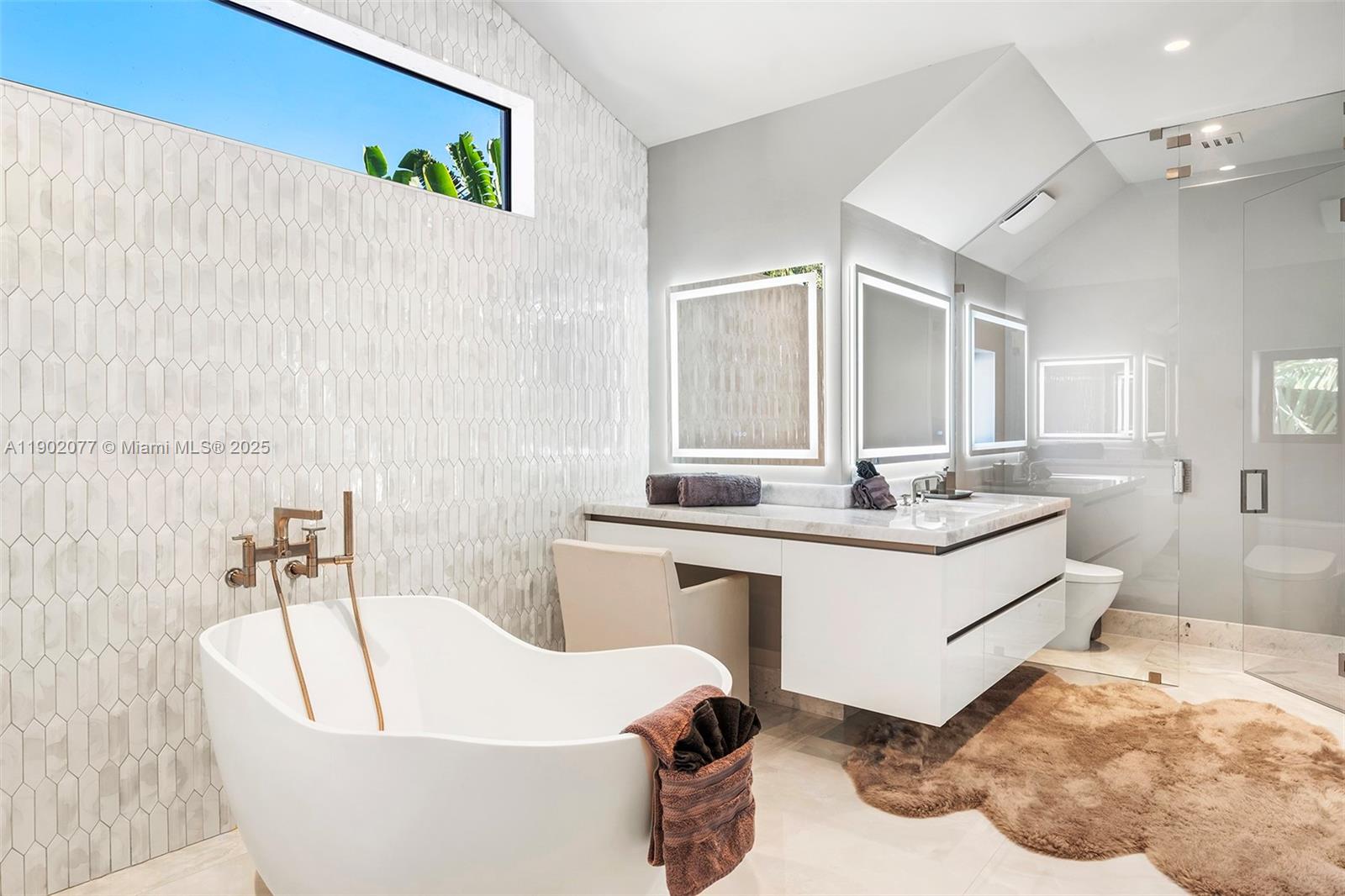 CORAL ISLES - Residential