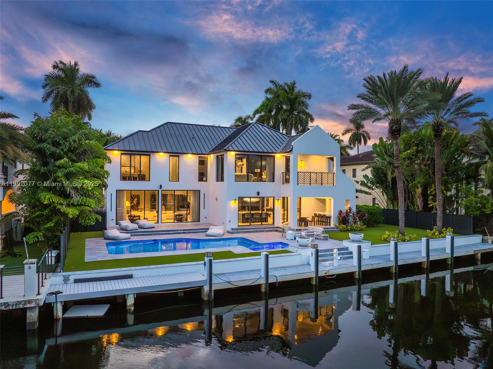 CORAL ISLES - Residential