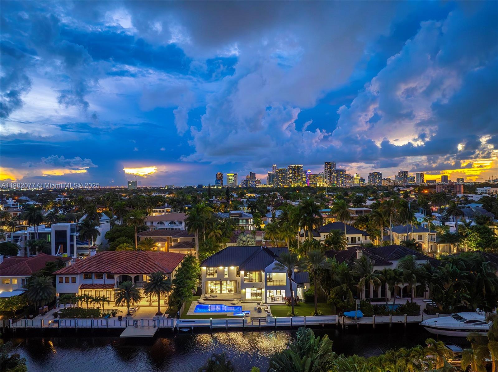 CORAL ISLES - Residential