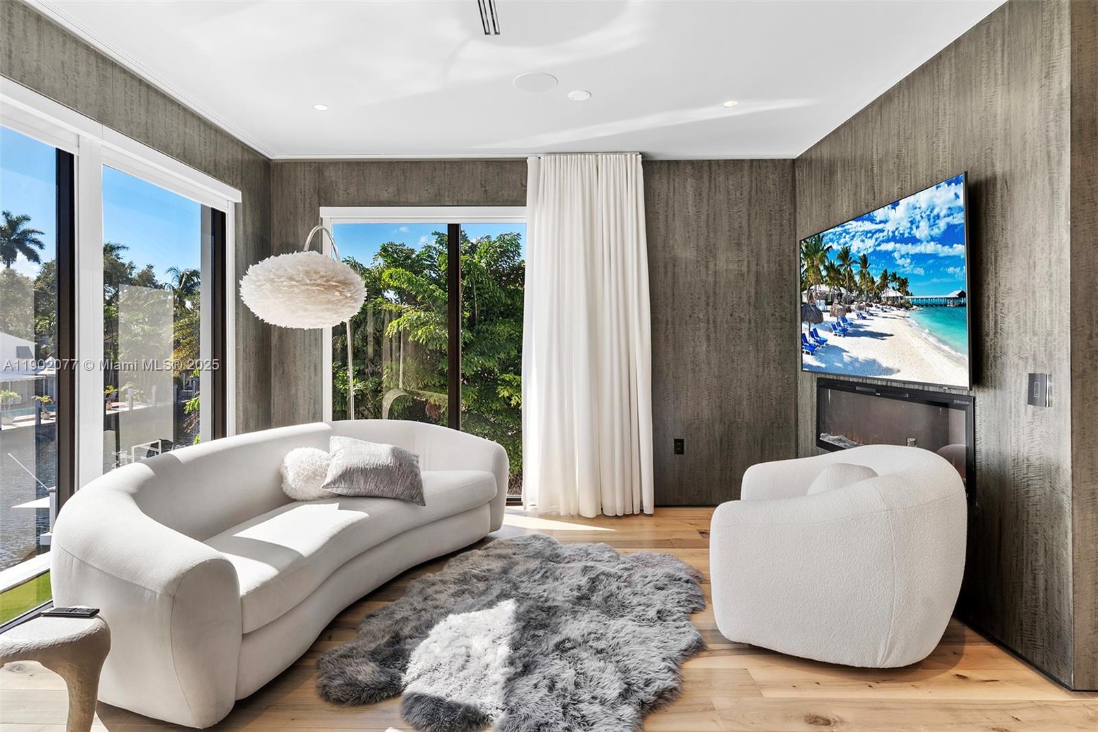 CORAL ISLES - Residential