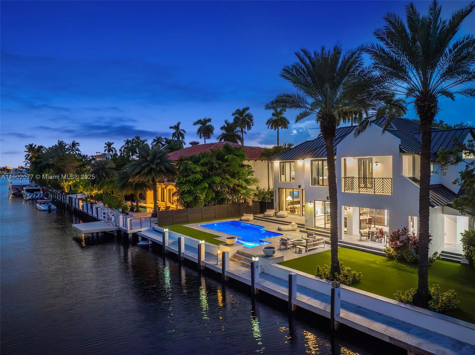 CORAL ISLES - Residential