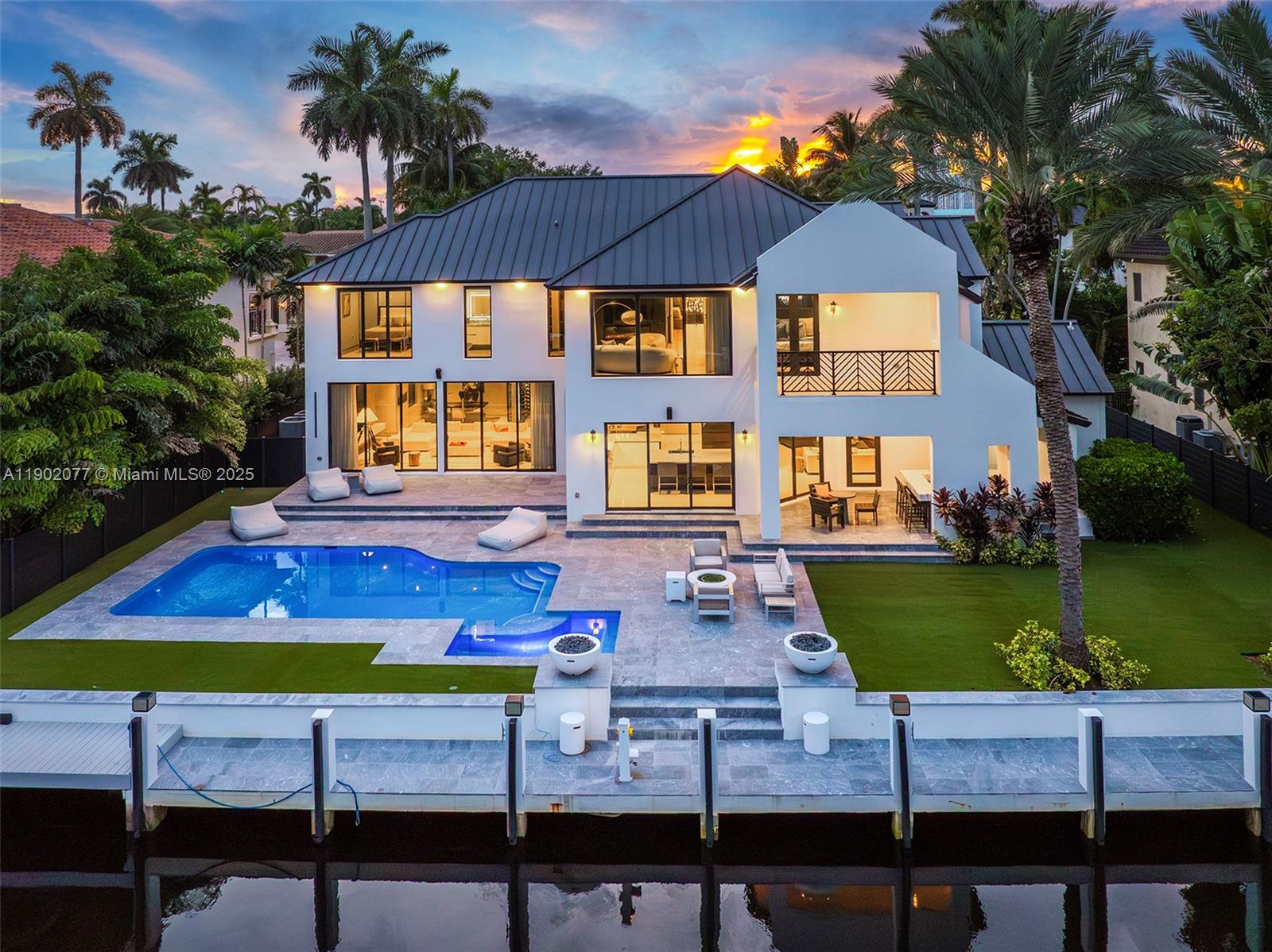 CORAL ISLES - Residential