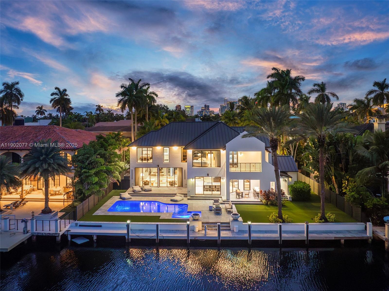 CORAL ISLES - Residential