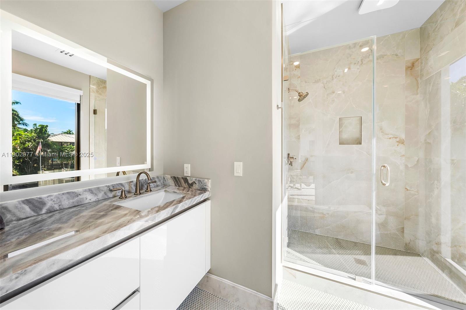 CORAL ISLES - Residential