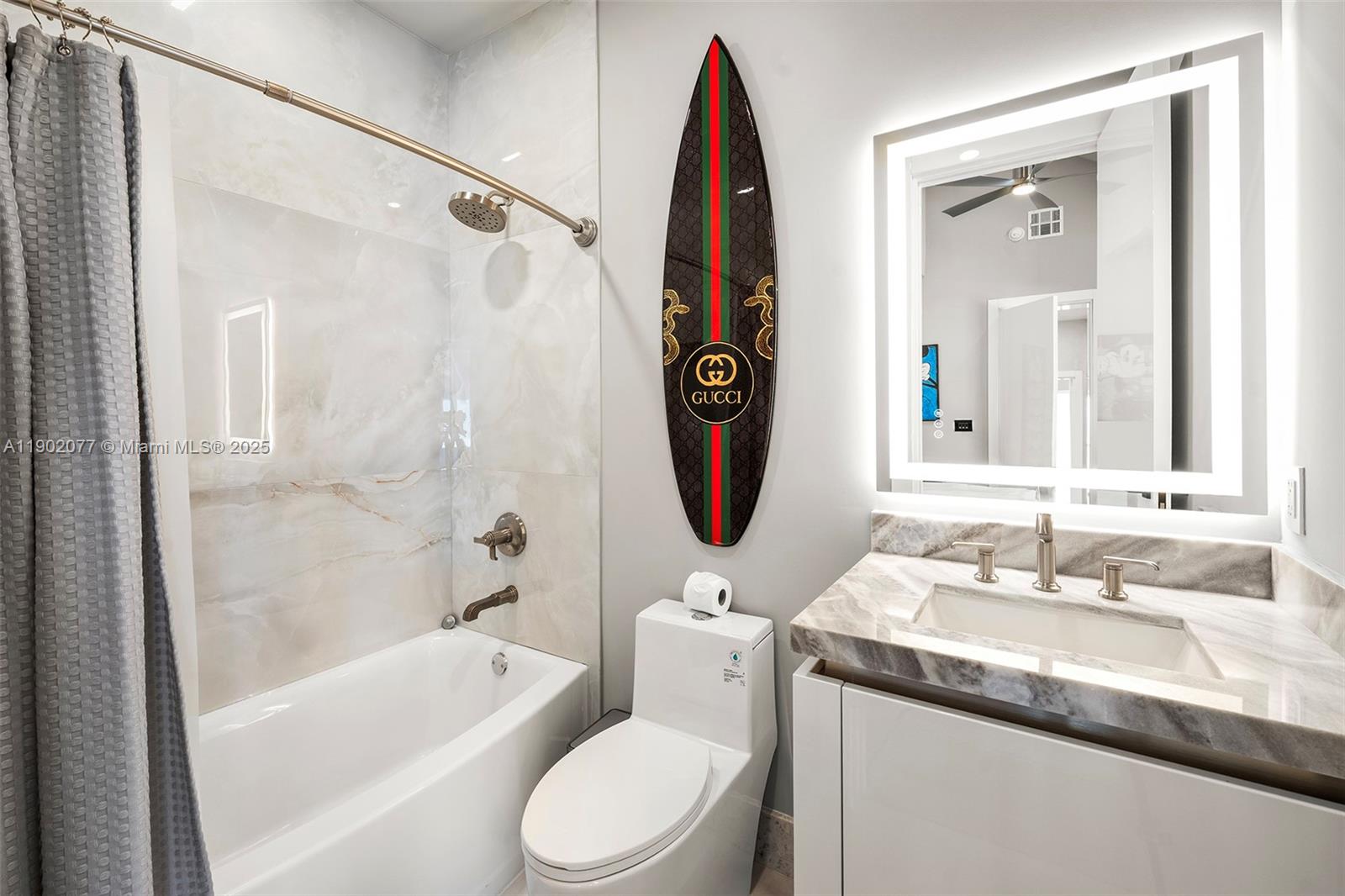 CORAL ISLES - Residential