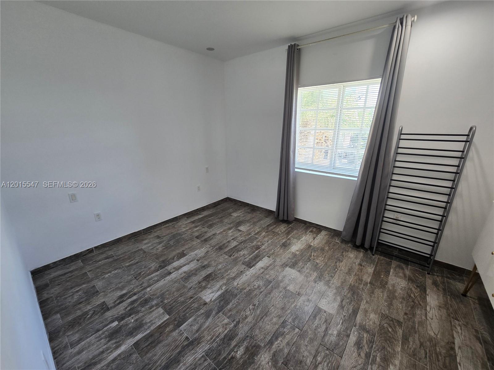OCEAN BEACH ADDN NO 3 - Residential Lease