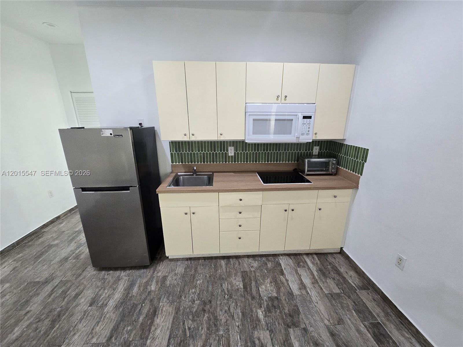 OCEAN BEACH ADDN NO 3 - Residential Lease