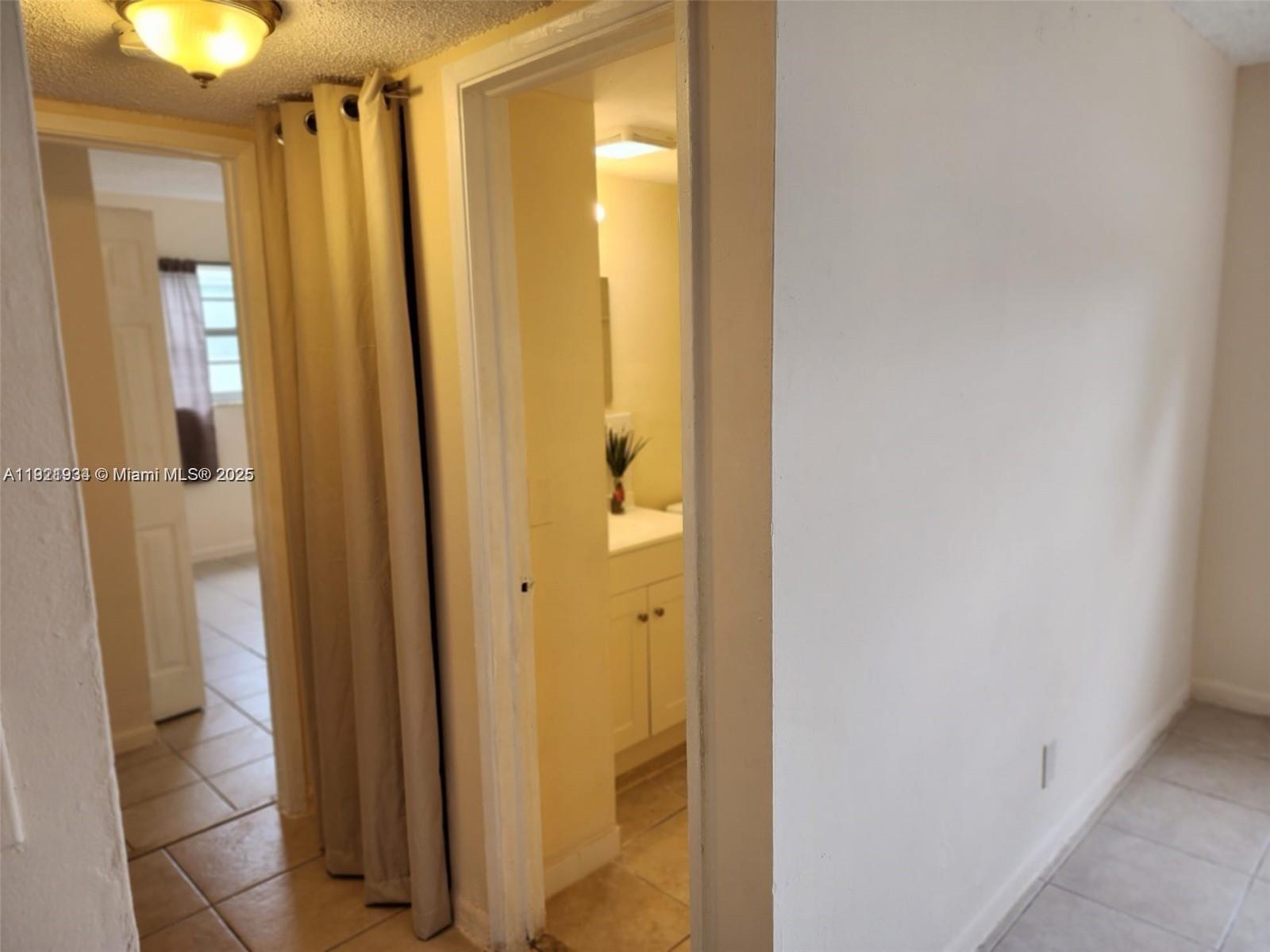 OCEAN DRIVE ESTATES CONDO - Residential Lease