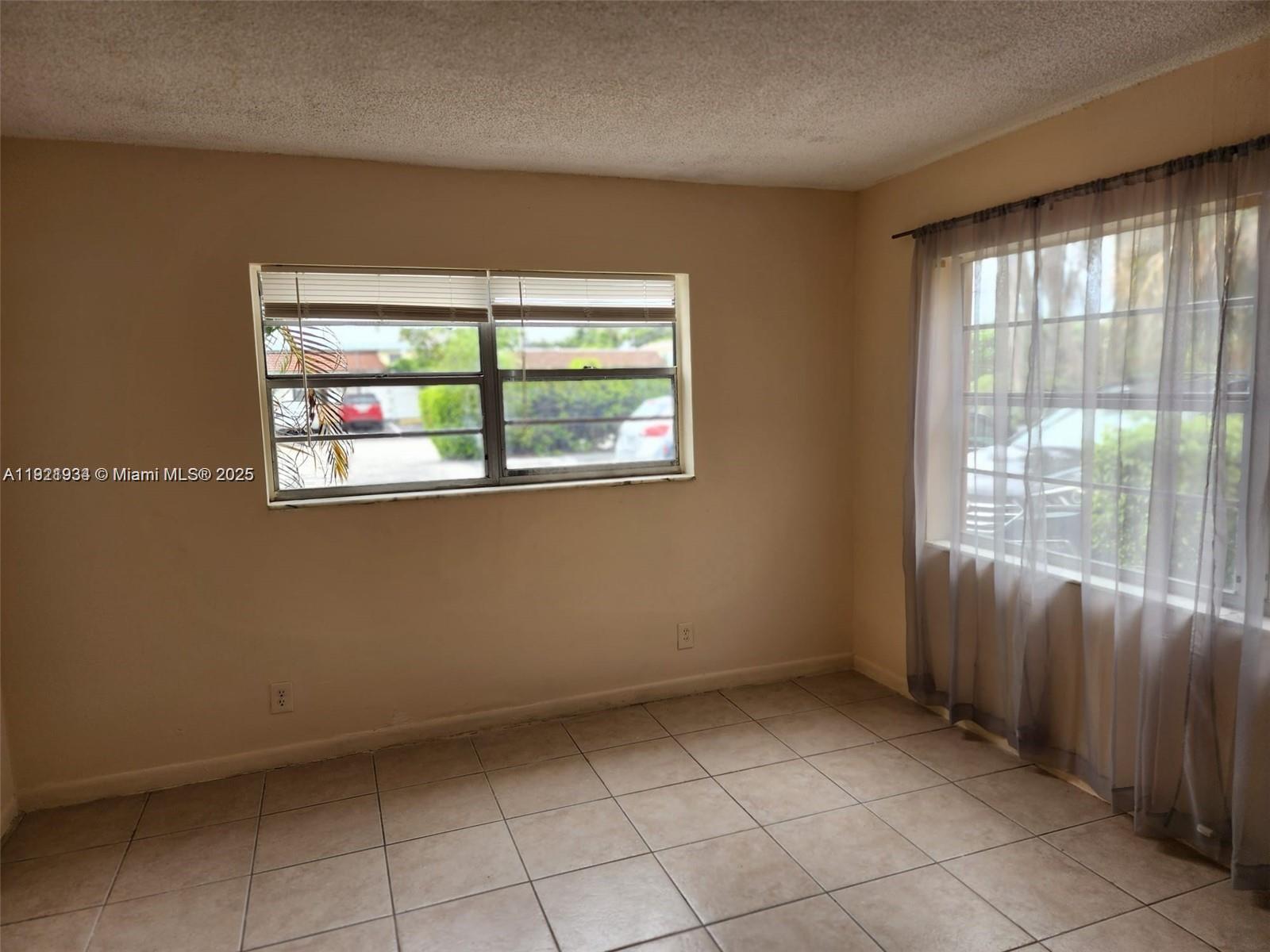 OCEAN DRIVE ESTATES CONDO - Residential Lease