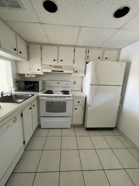 9235 Lagoon Pl 407