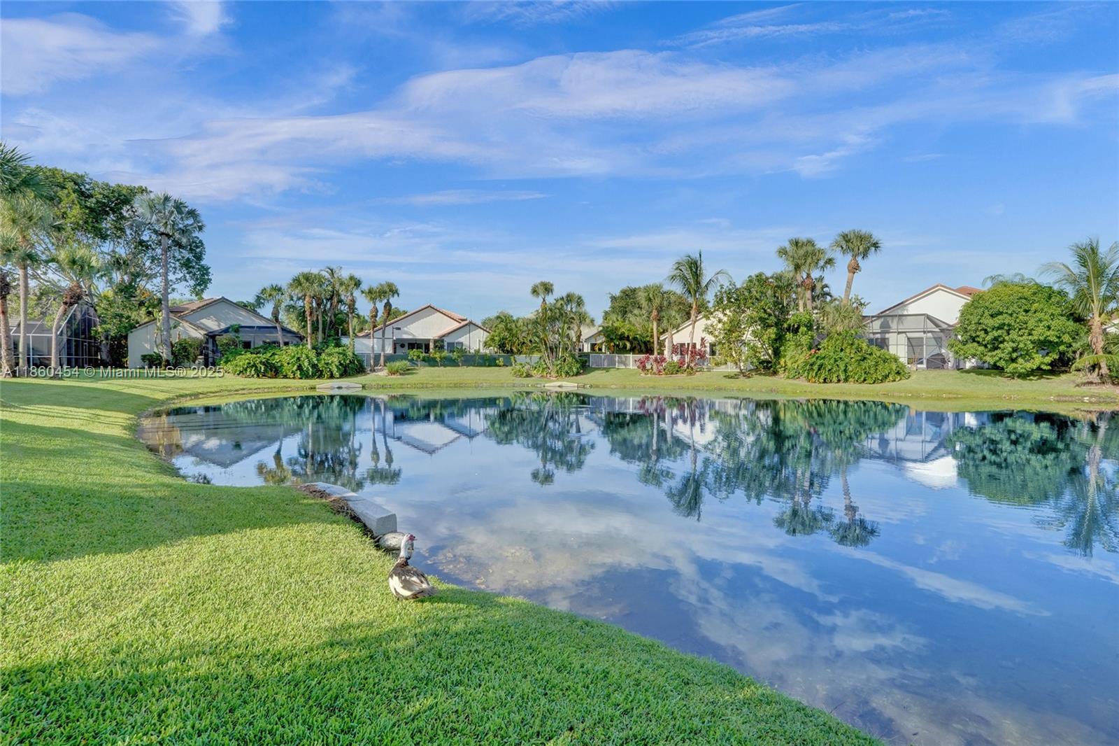 HOLLYWOOD LAKES COUNTRY C - Residential