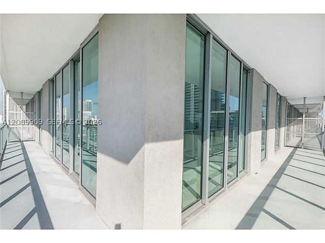 79 SW 12th St 2501-S