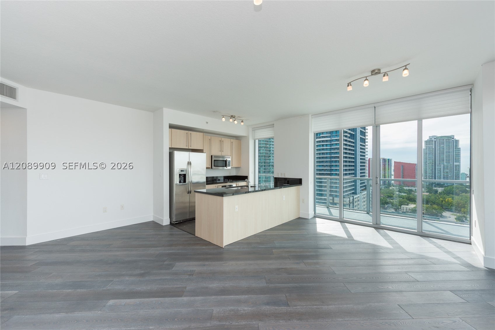 79 SW 12th St 2501-S