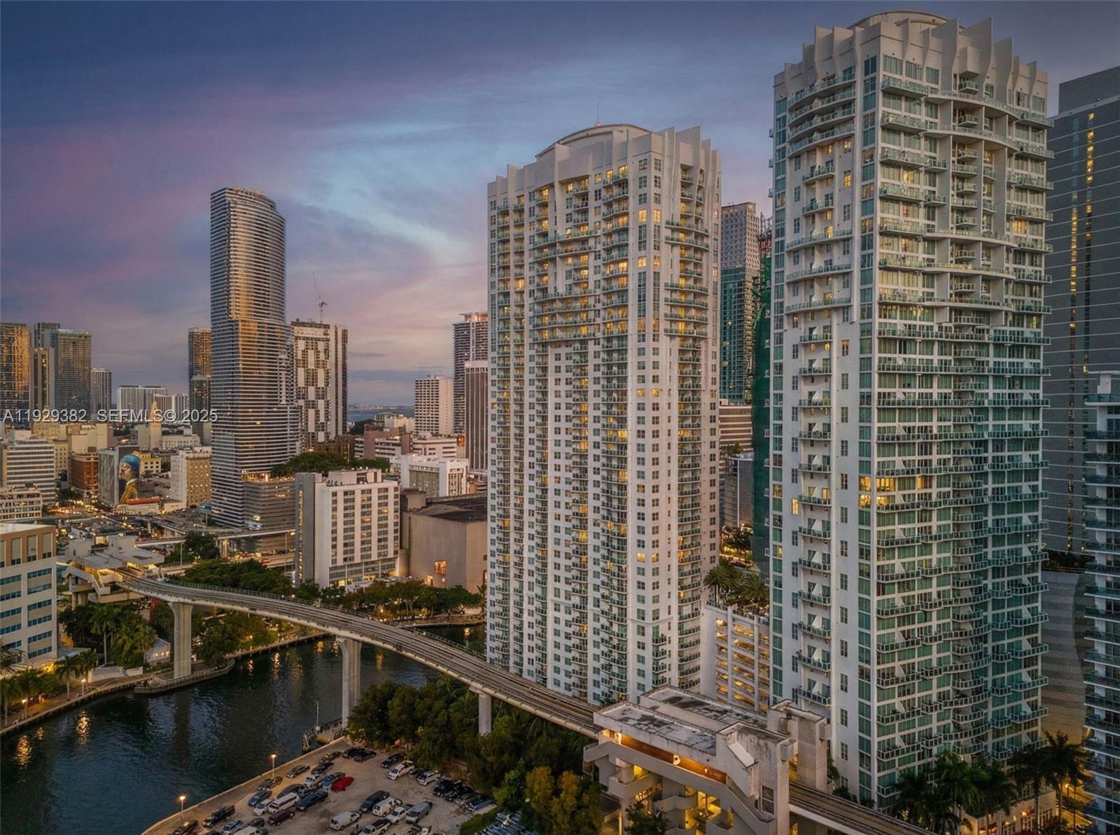 BRICKELL ON THE RIVER N T - Residential