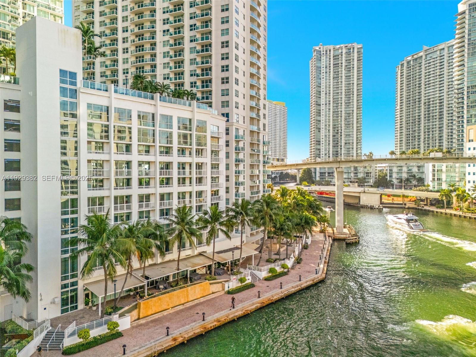 BRICKELL ON THE RIVER N T - Residential