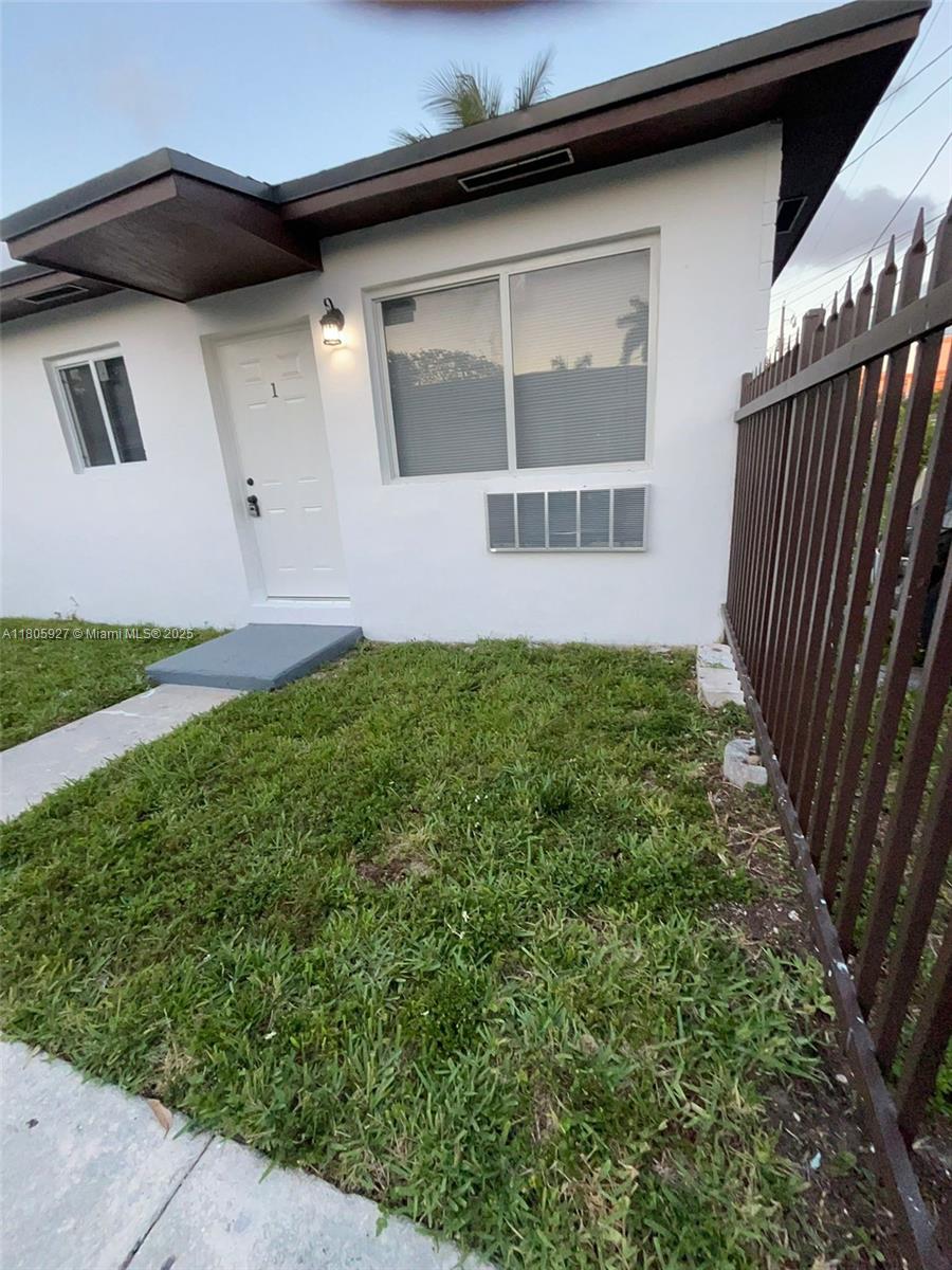 1951 Nw 31st St 1, Miami, Broward County, Florida - 1 Bedrooms  
1 Bathrooms - 