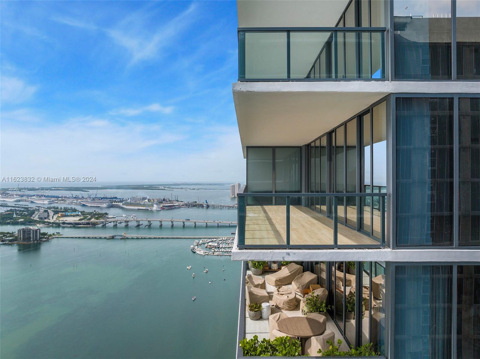 ELYSEE MIAMI - Residential