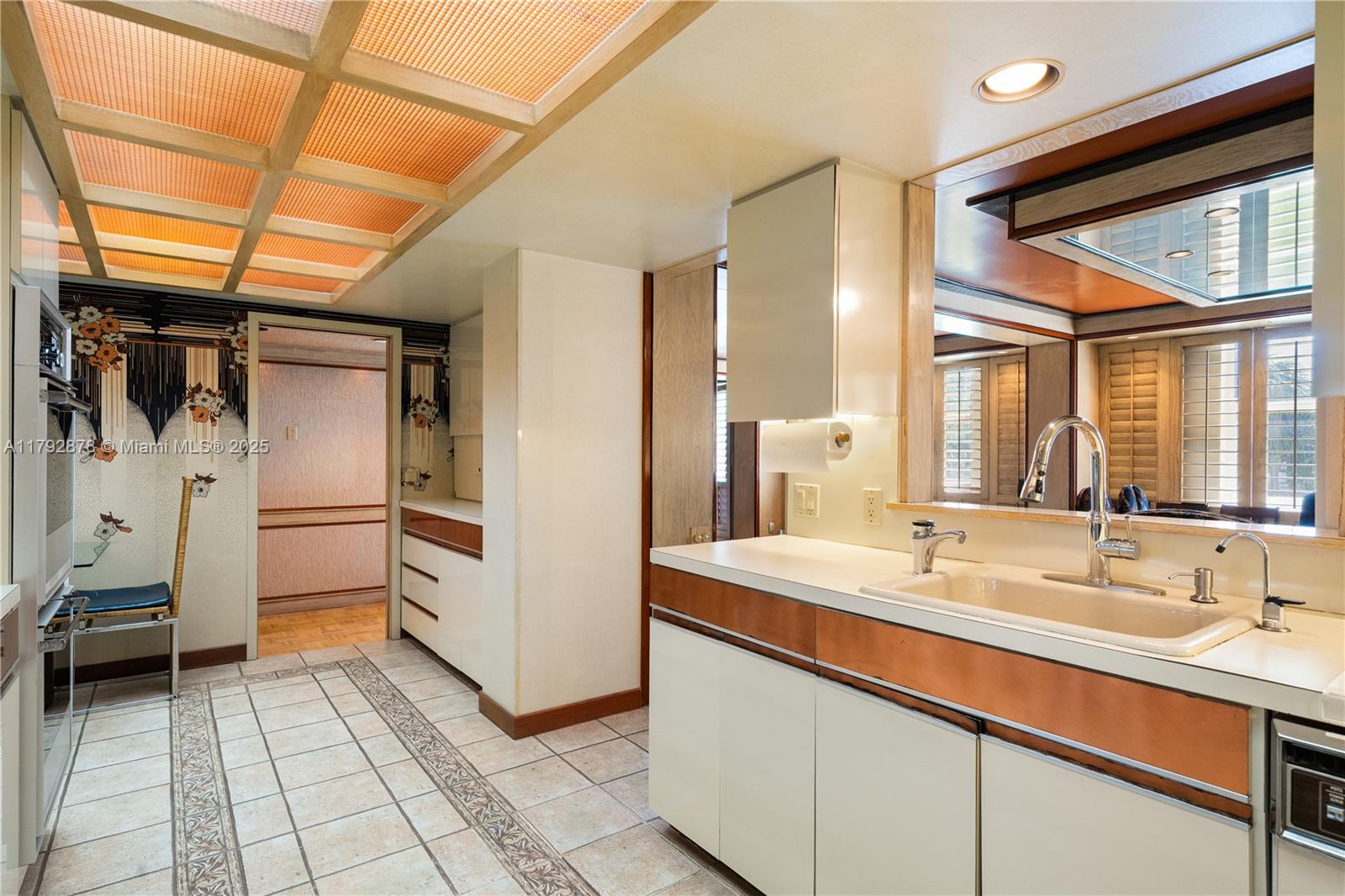 JOCKEY CLUB CONDO UNIT II - Residential