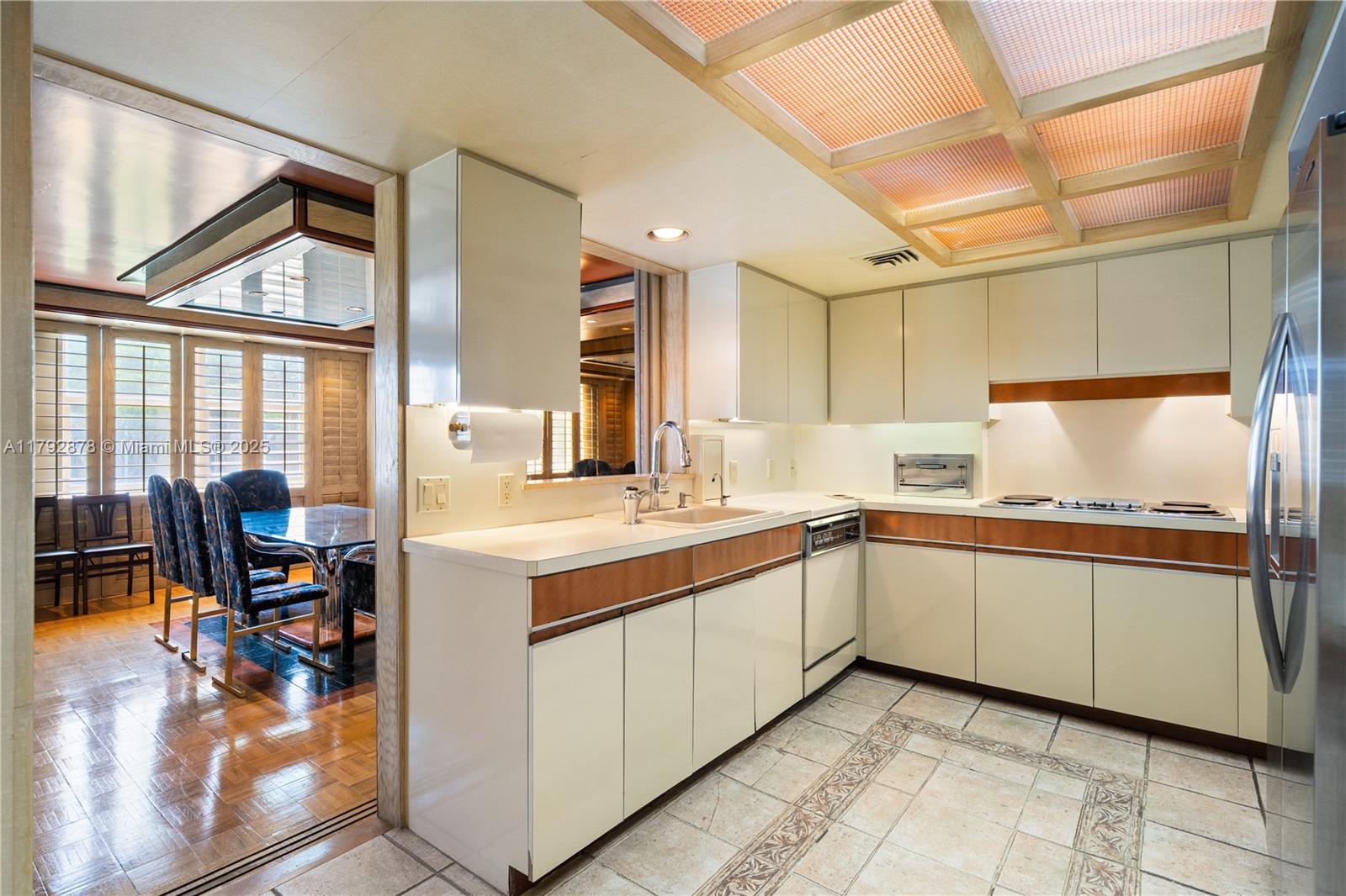 JOCKEY CLUB CONDO UNIT II - Residential