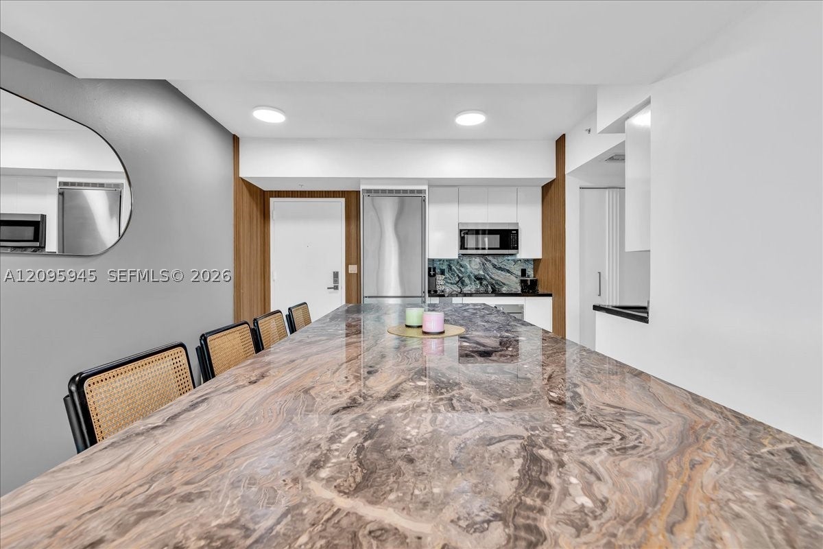92 SW 3rd St 2802