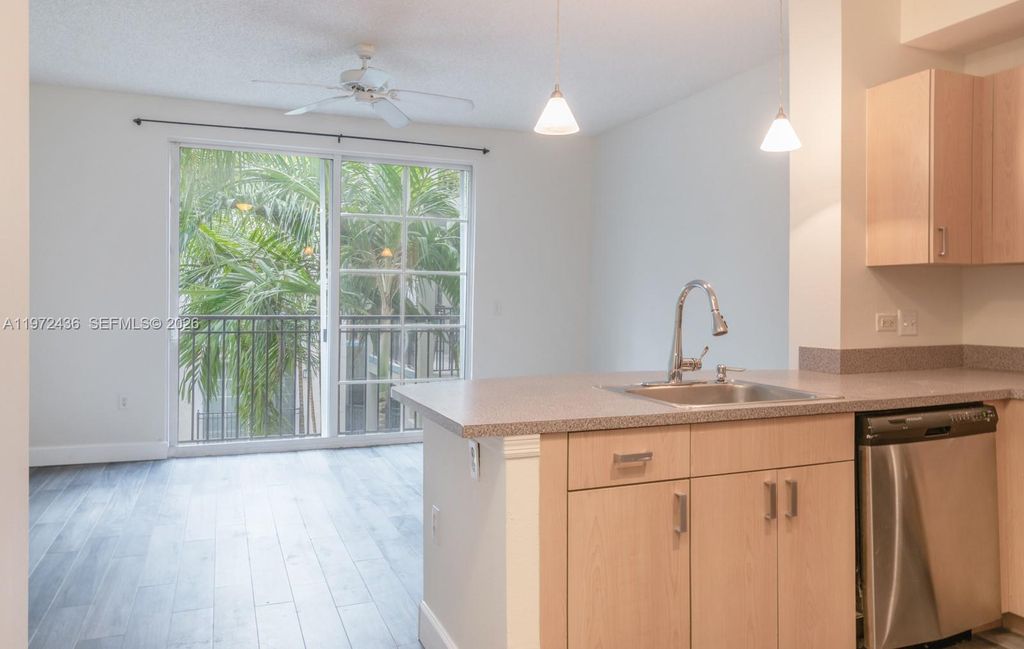 Photo of 533 NE 3rd Ave #435, Fort Lauderdale, FL 33301 (MLS # A11972436)