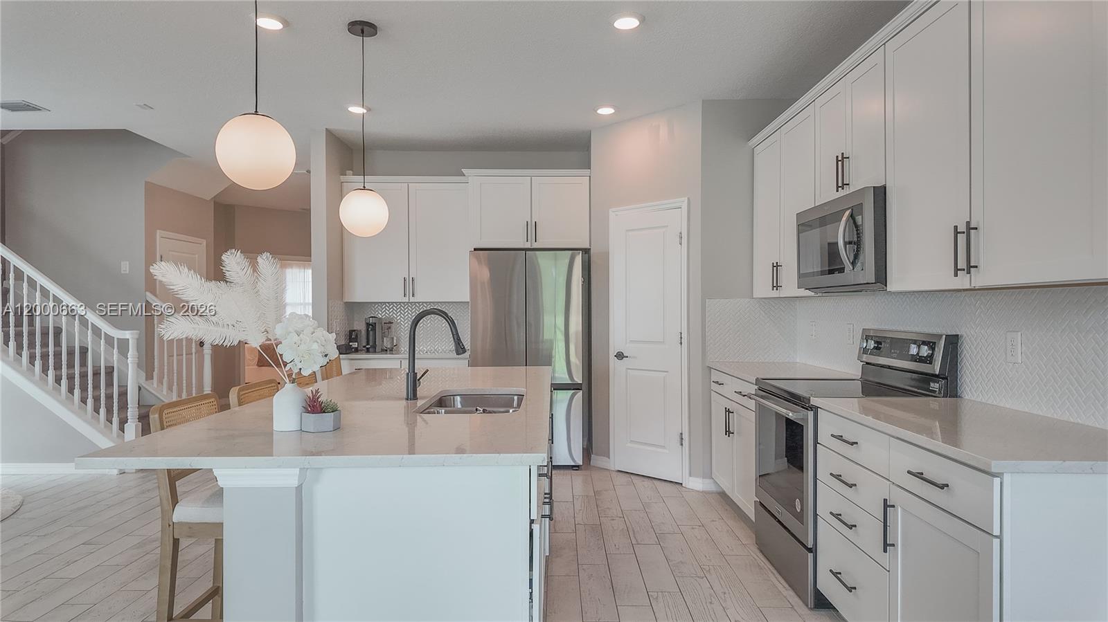 WOODMONT PODS B F & G - Residential