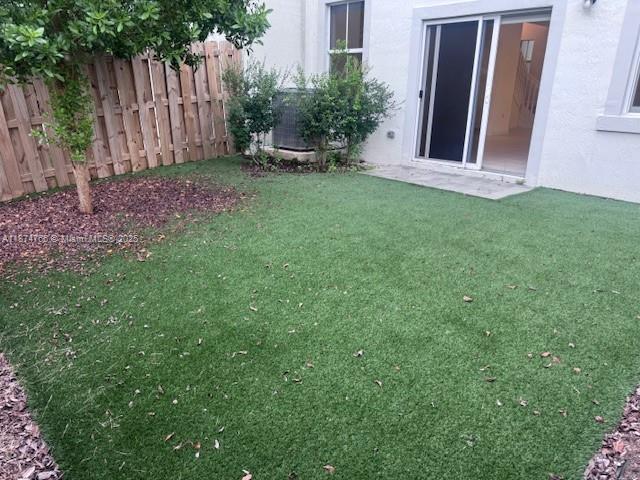 WINDSOR SQUARE - Residential Lease