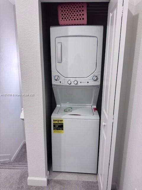 WINDSOR SQUARE - Residential Lease