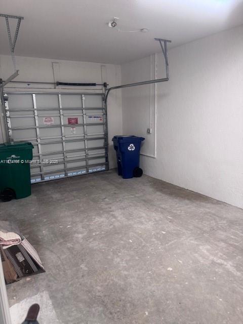 WINDSOR SQUARE - Residential Lease