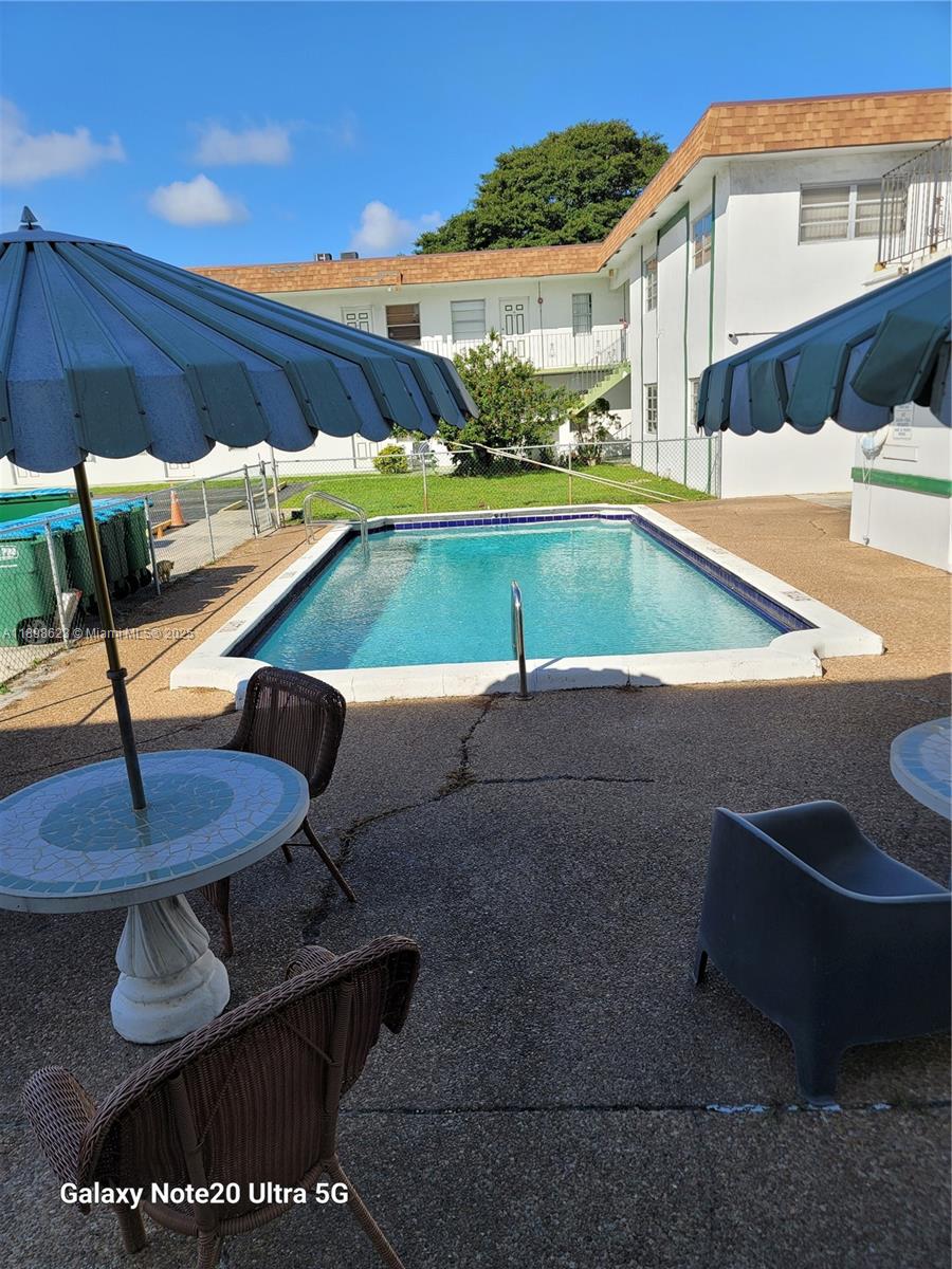 CYPRESS GARDENS CONDOMINI - Residential Lease