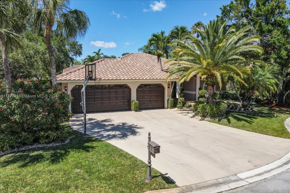 5643 Nw 101st Dr, Coral Springs, Broward County, Florida - 4 Bedrooms  
3 Bathrooms - 