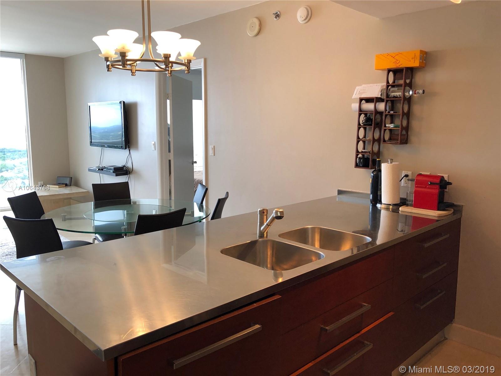 BEACH CLUB CONDO - Residential Lease