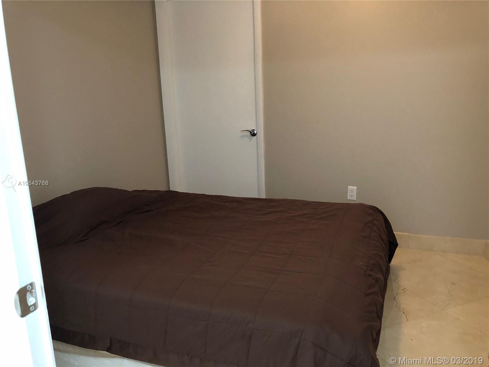 BEACH CLUB CONDO - Residential Lease