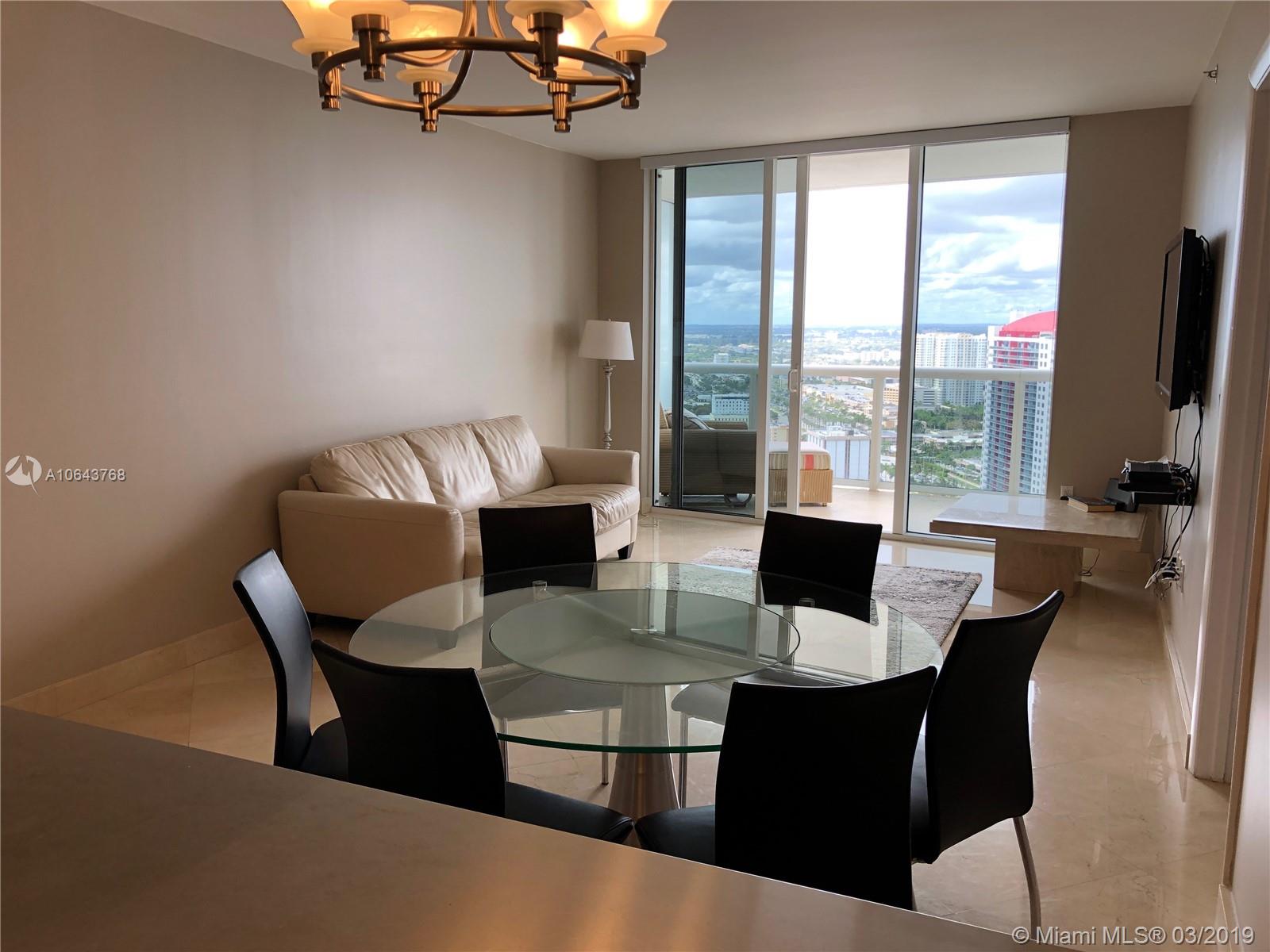 BEACH CLUB CONDO - Residential Lease