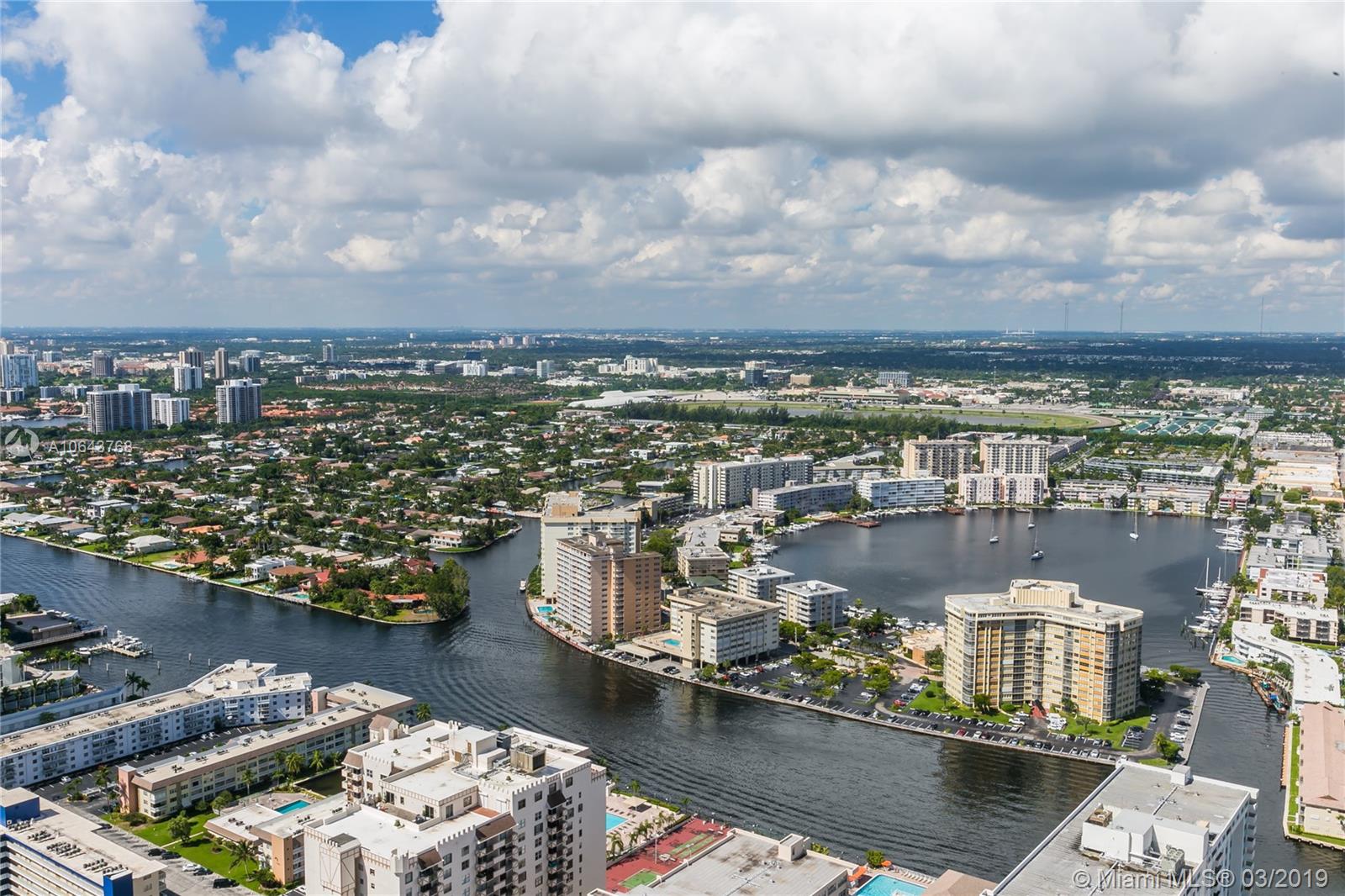 BEACH CLUB CONDO - Residential Lease